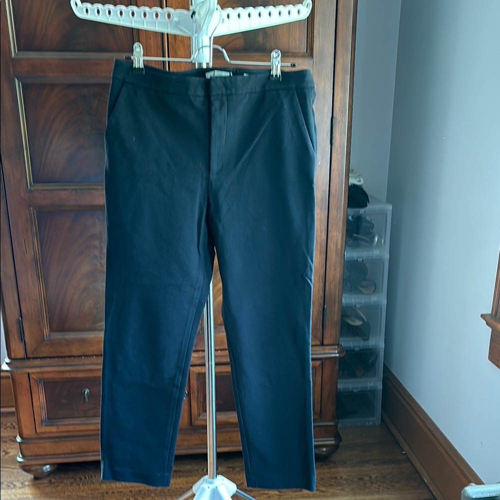 Vince Black Ankle Cropped Pants